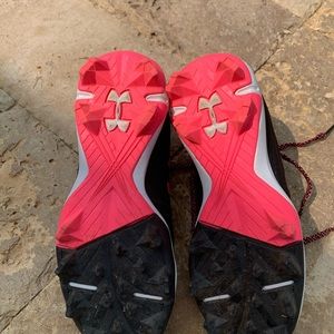 Under Armour Little Girls softball cleats size 13